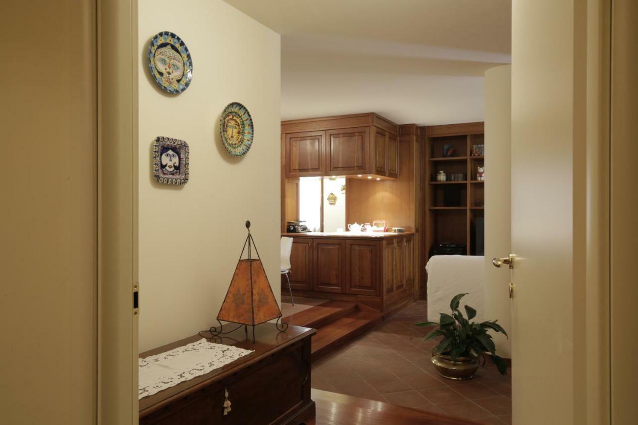 Villino La Magnolia Apartment Osimo Bagian luar foto