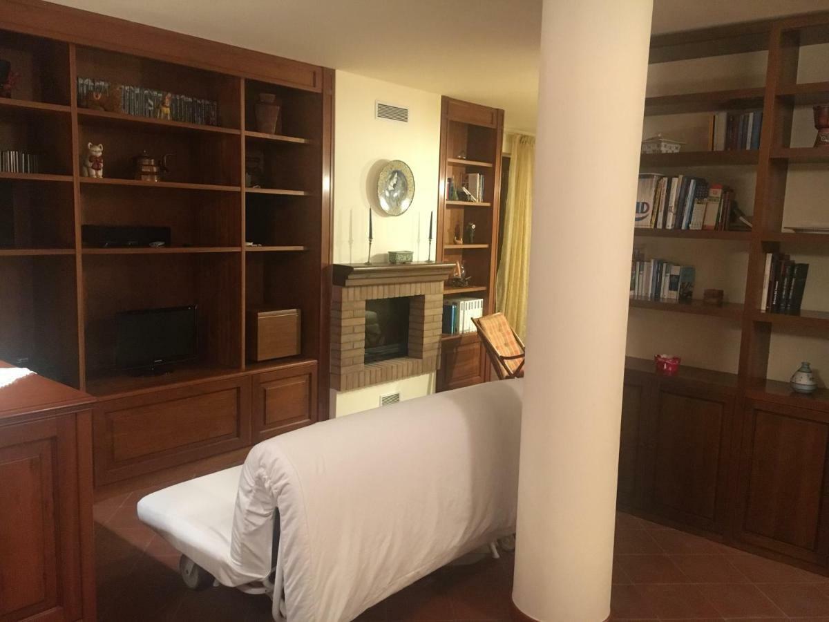 Villino La Magnolia Apartment Osimo Bagian luar foto